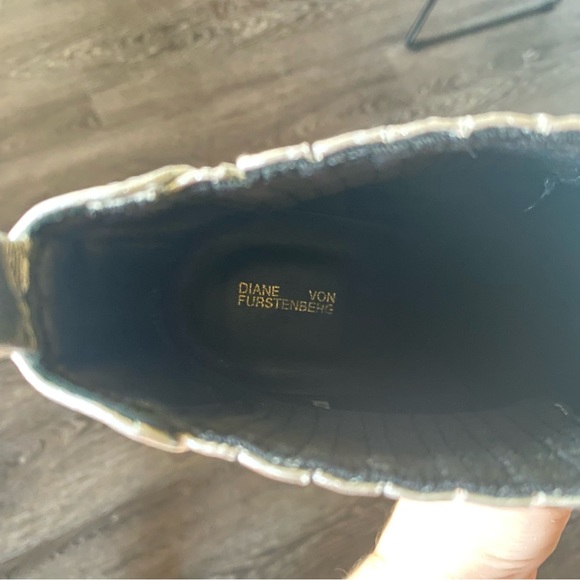 Von Furstenberg Metallic Silver Molly-5 Booties - Picture 8 of 10